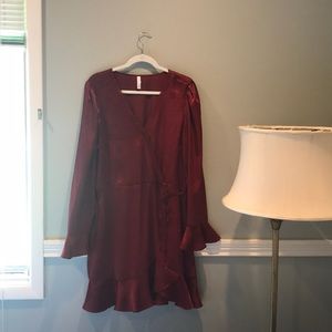 Burgundy wrap dress with tie